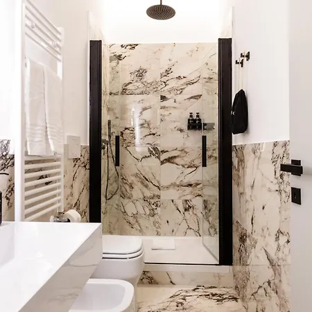 Piazza Del Popolo Boutique Konukevi 4*